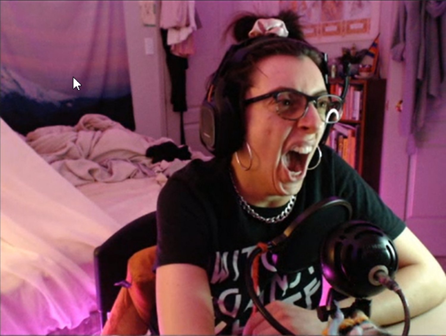 Cute Canadian babe #0TnWfP29