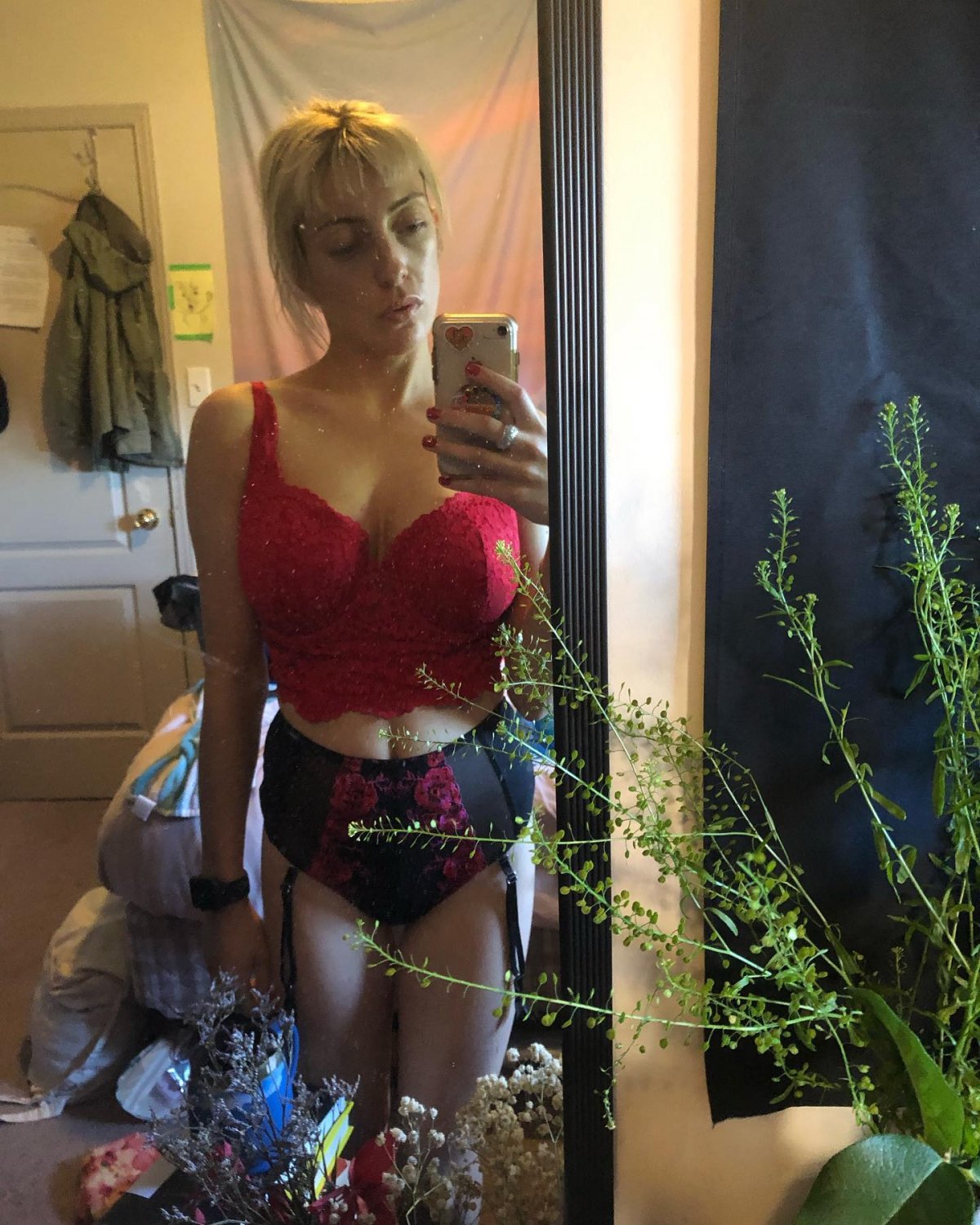 Cute Canadian babe #67XULu7M