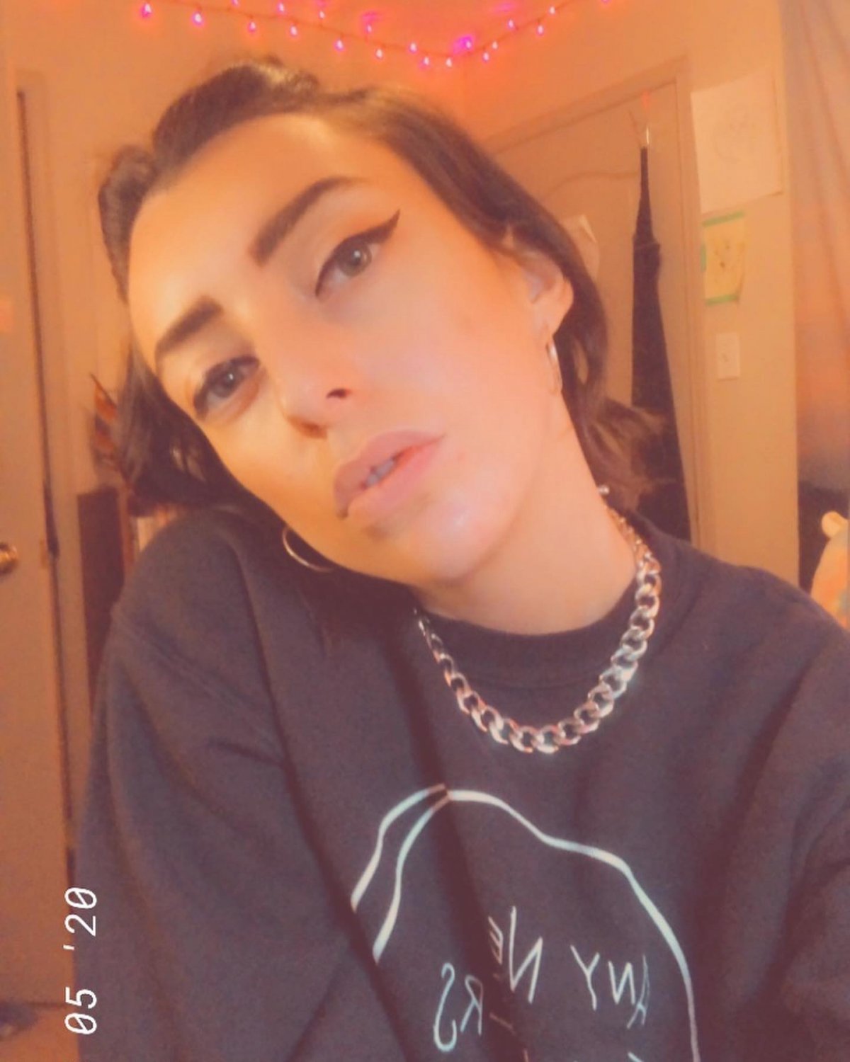 Cute Canadian babe #LWEMNa2I