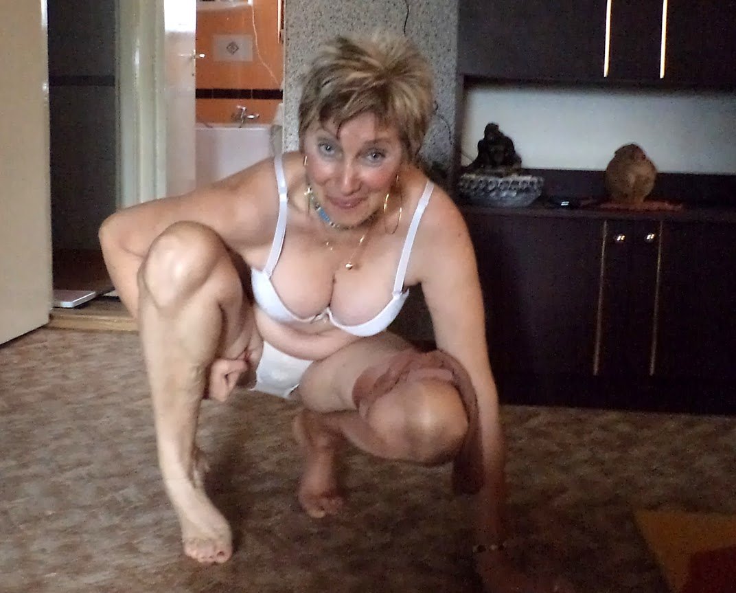 Nadine from Hungary poses for hubby #yA69cc7D