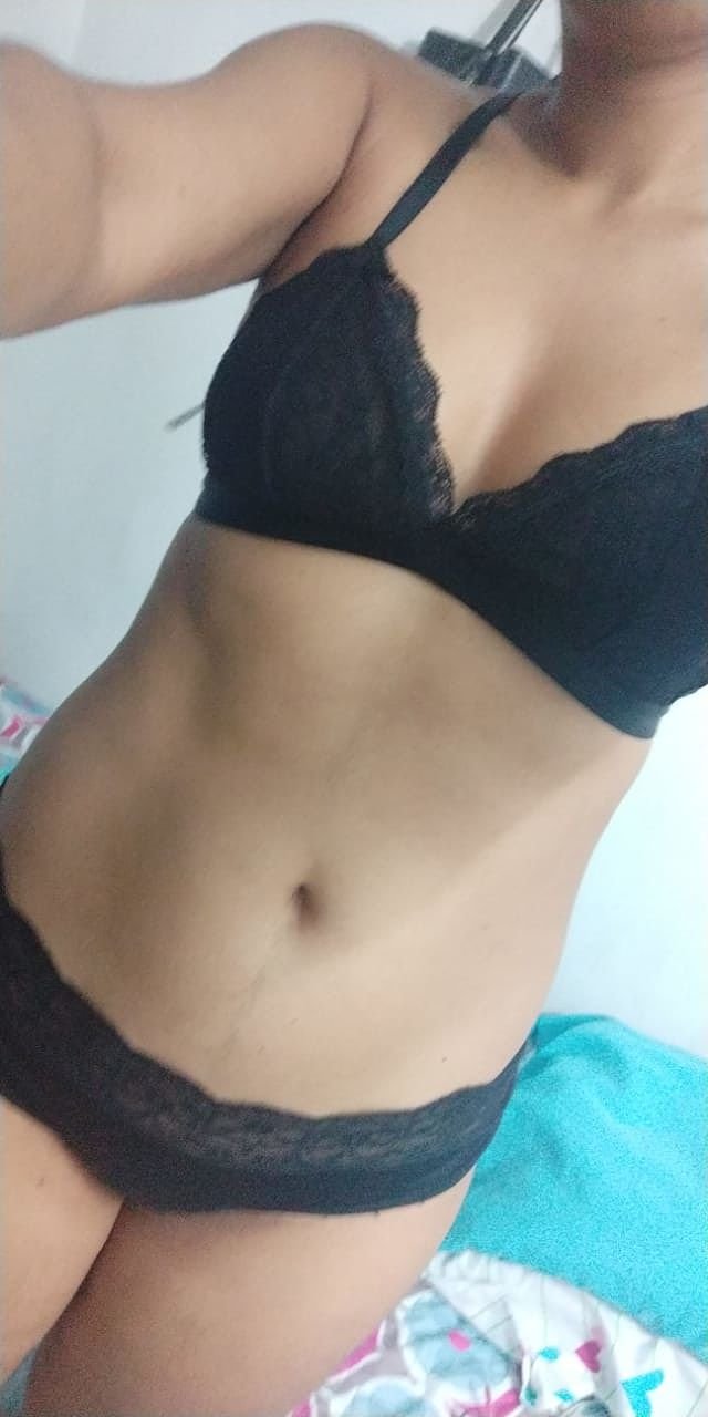 Latina emilia M #eunvv5eD