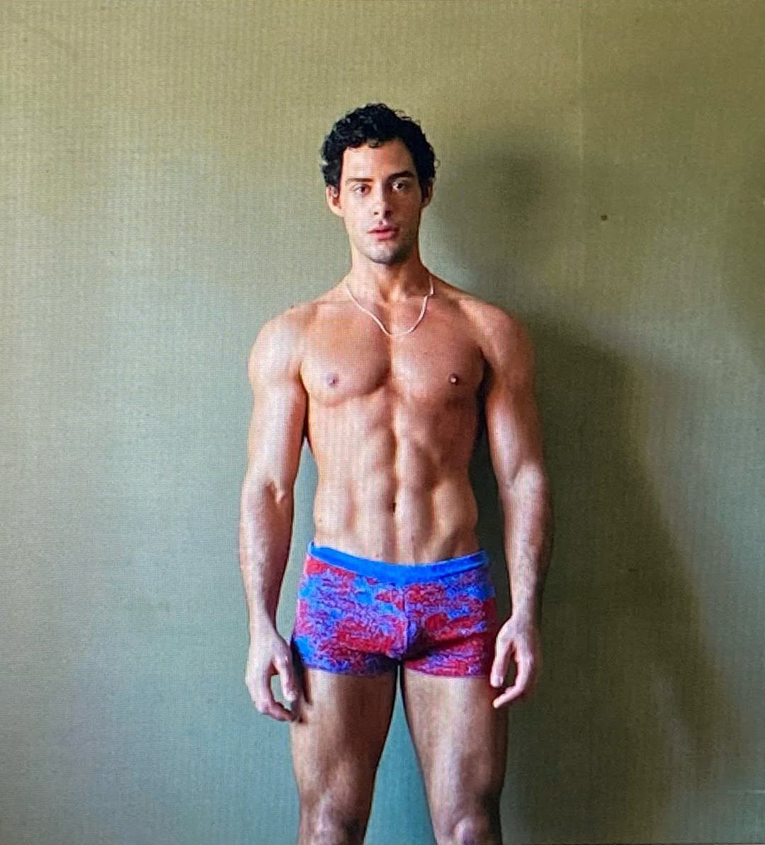 leonardo hazrak (9) #bYJSjWwc